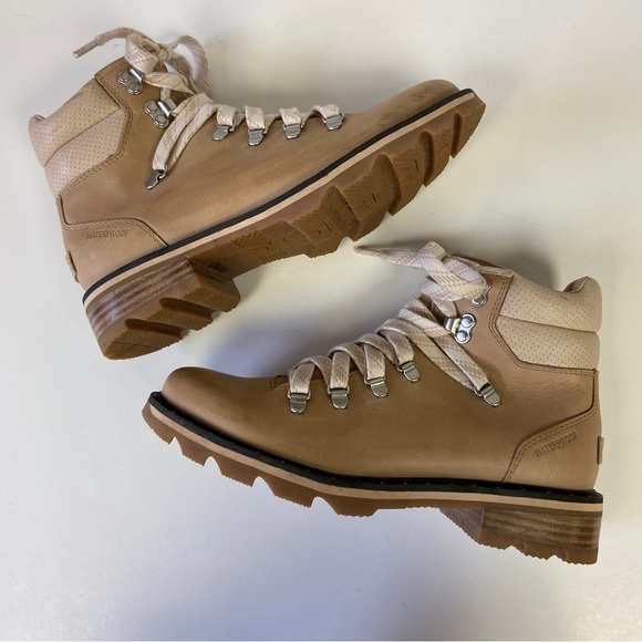 Sorel Tan Lace Up Boots - Picture 8 of 10